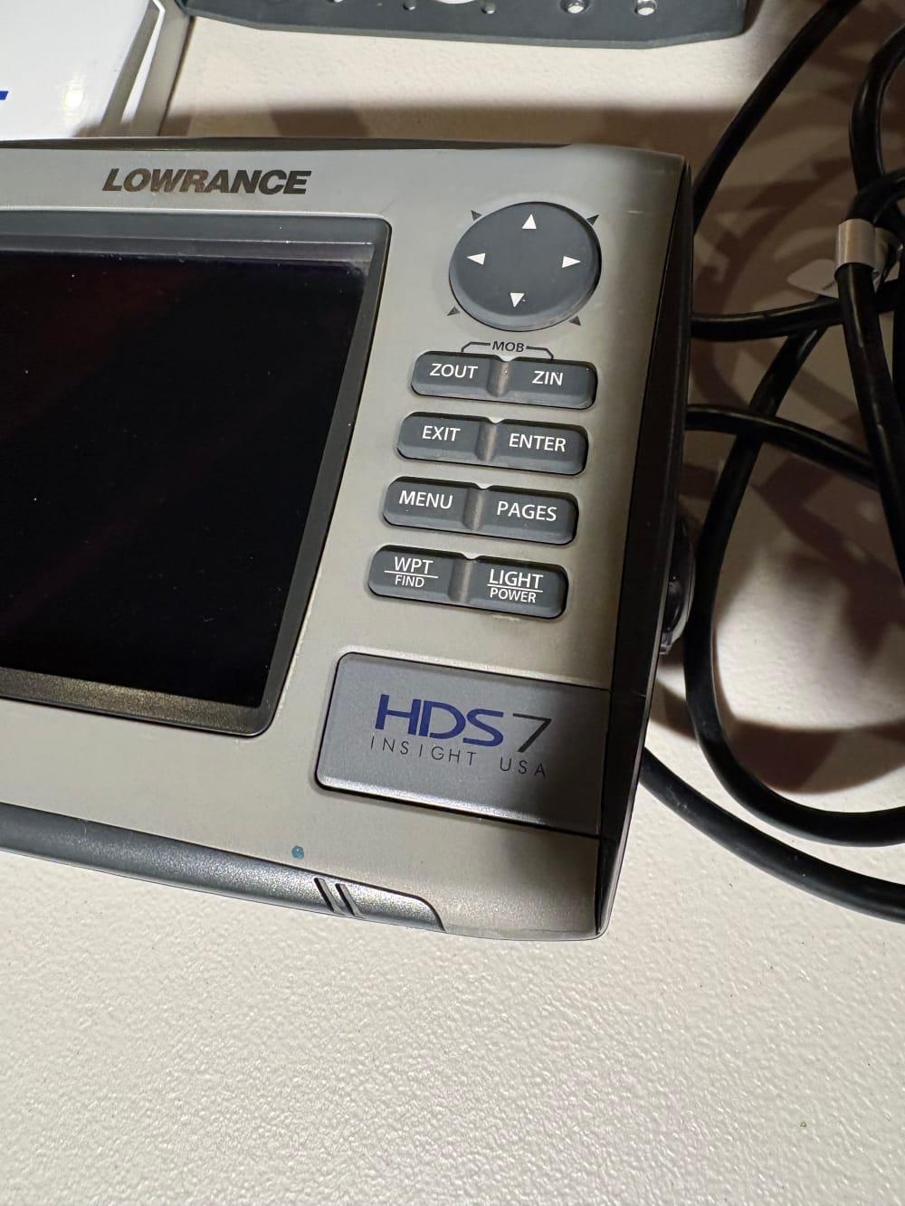 Lowrance HDS 7