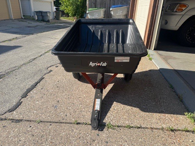 Agri-Fab 10 cu ft tow behind yard cart - New